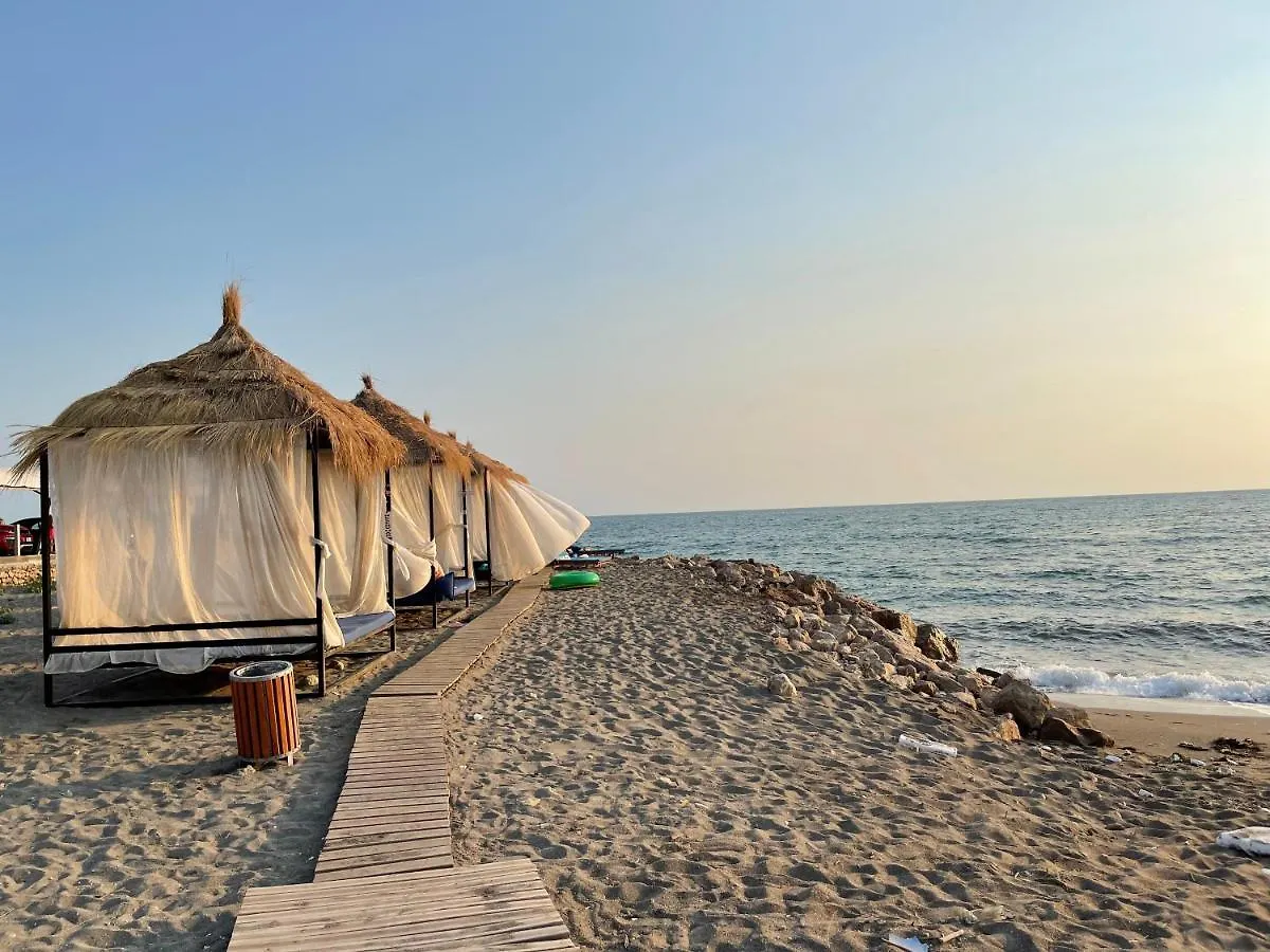 Beach House Rana E Hedhun Daire Margjonaj